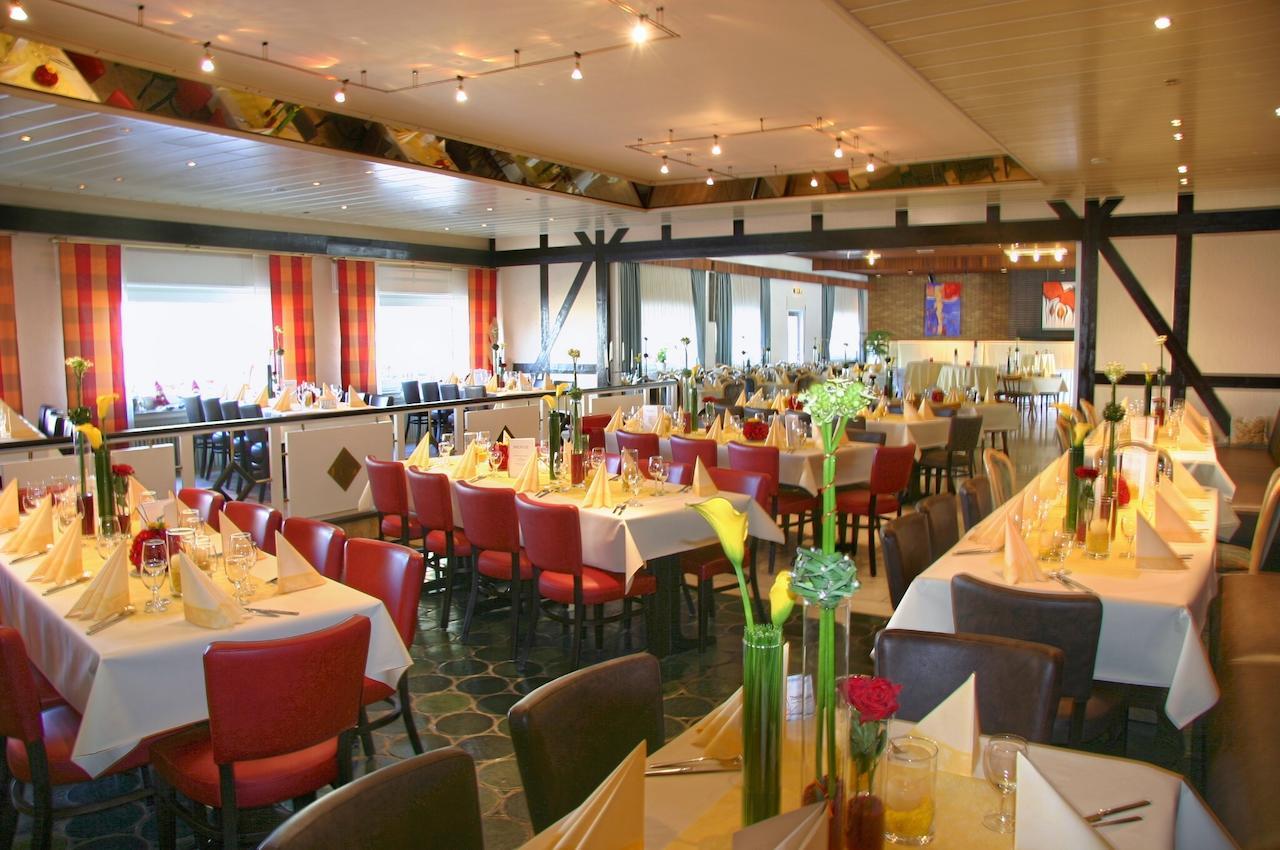 Gasthaus Zur Quelle Bad Marienberg Εξωτερικό φωτογραφία