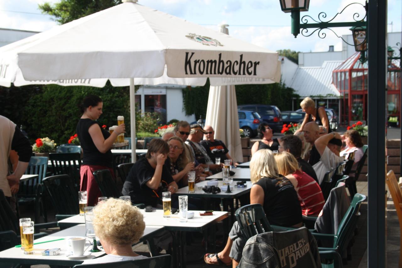 Gasthaus Zur Quelle Bad Marienberg Εξωτερικό φωτογραφία