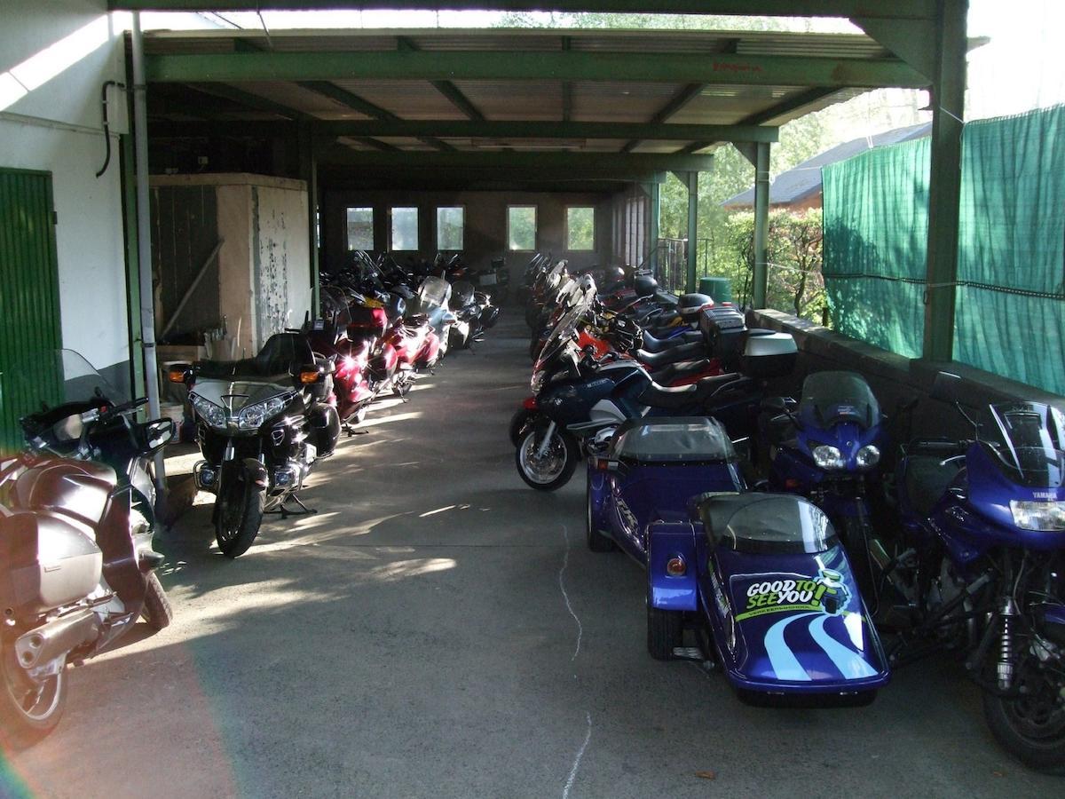 Gasthaus Zur Quelle Bad Marienberg Εξωτερικό φωτογραφία